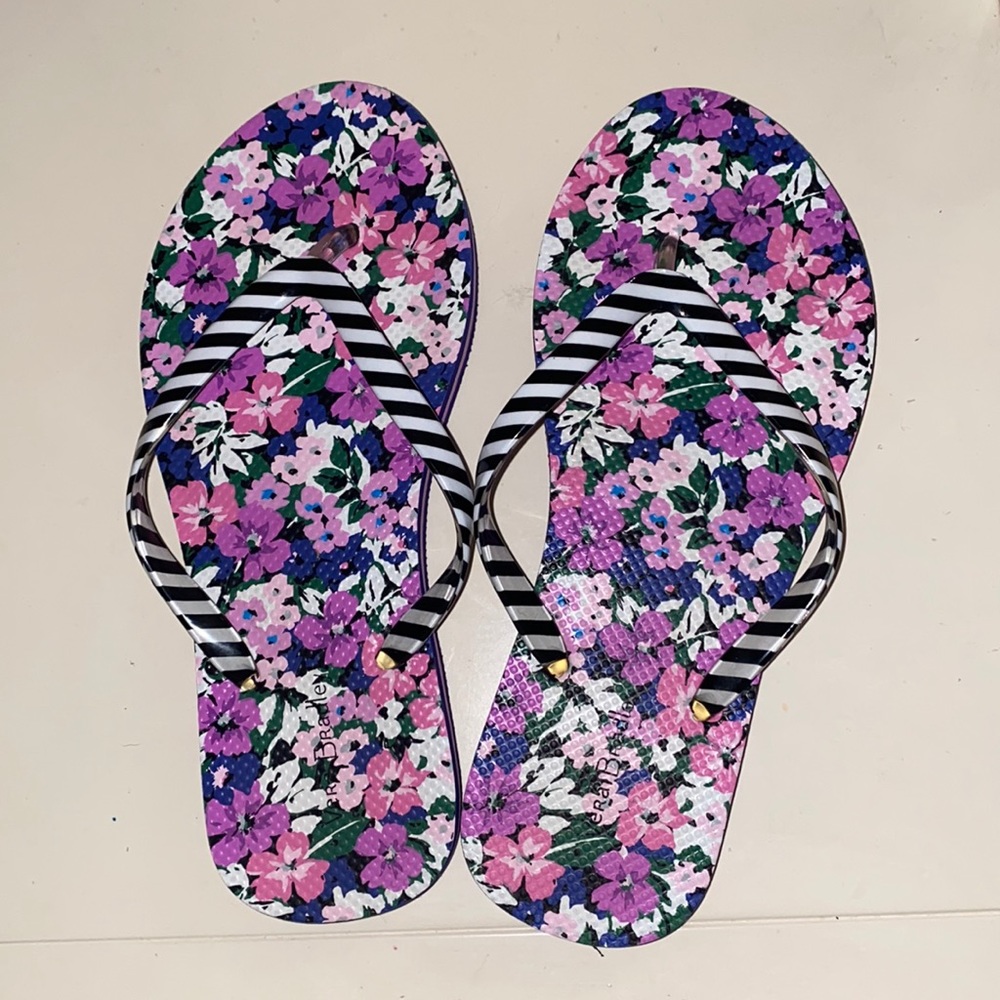 Vera Bradley Size 8 Flip Flops